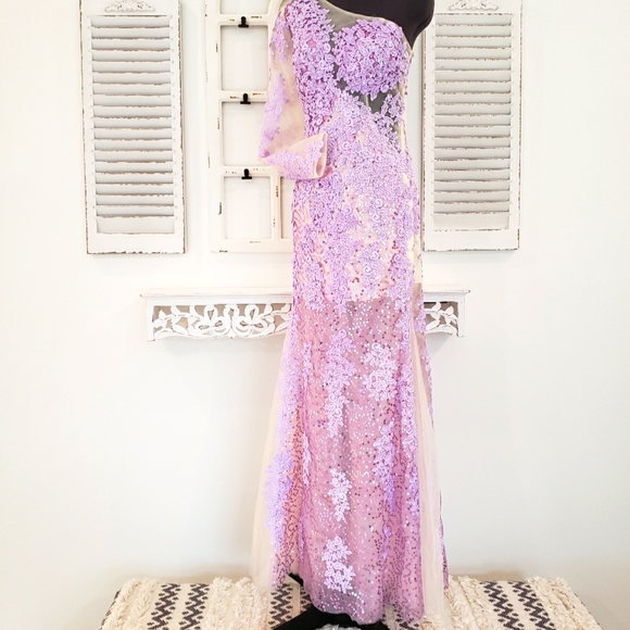 Floral Lace and sequin side slit lilac gown size 0-2 - Picture 5 of 8